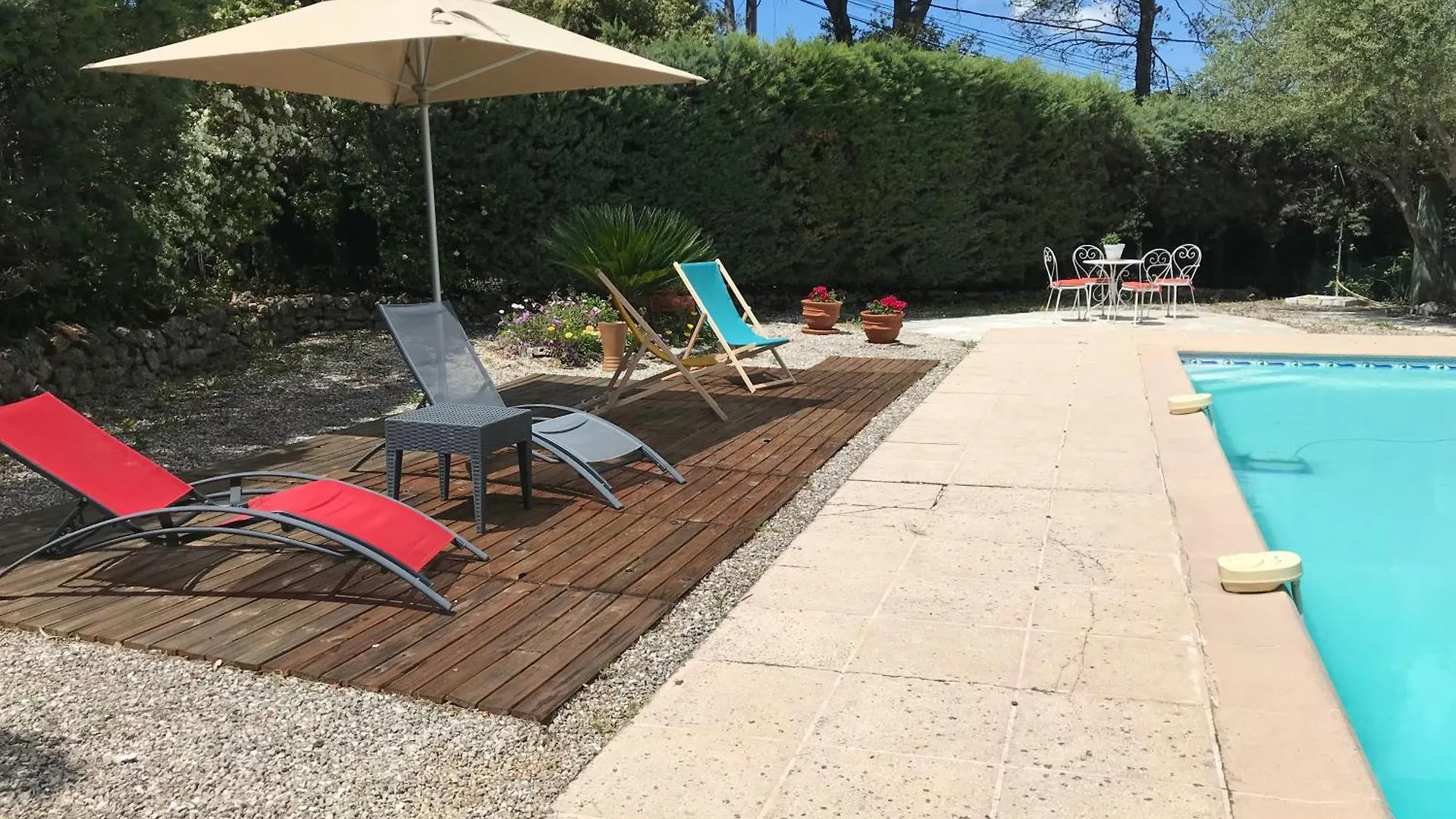 Maison d'hôtes Hotel Le Patio Fleuri à Lorgues France